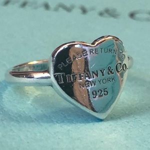 Return To Tiffany & Co. Classic Silver Heart Band Ring